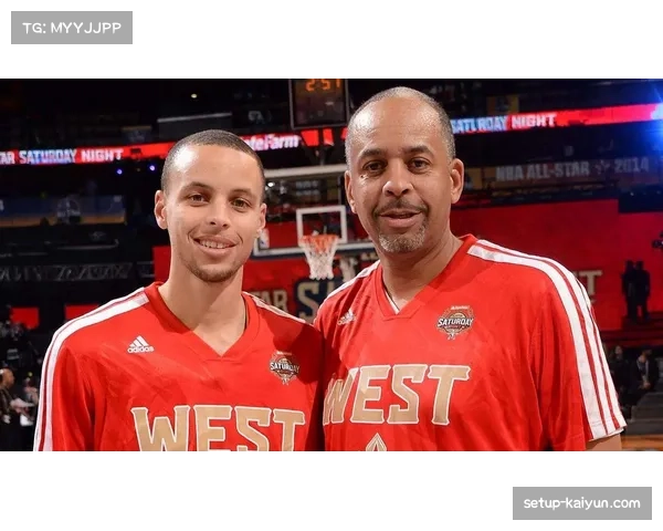 库里与父亲戴尔库里 篮球家族传承成就射手基因